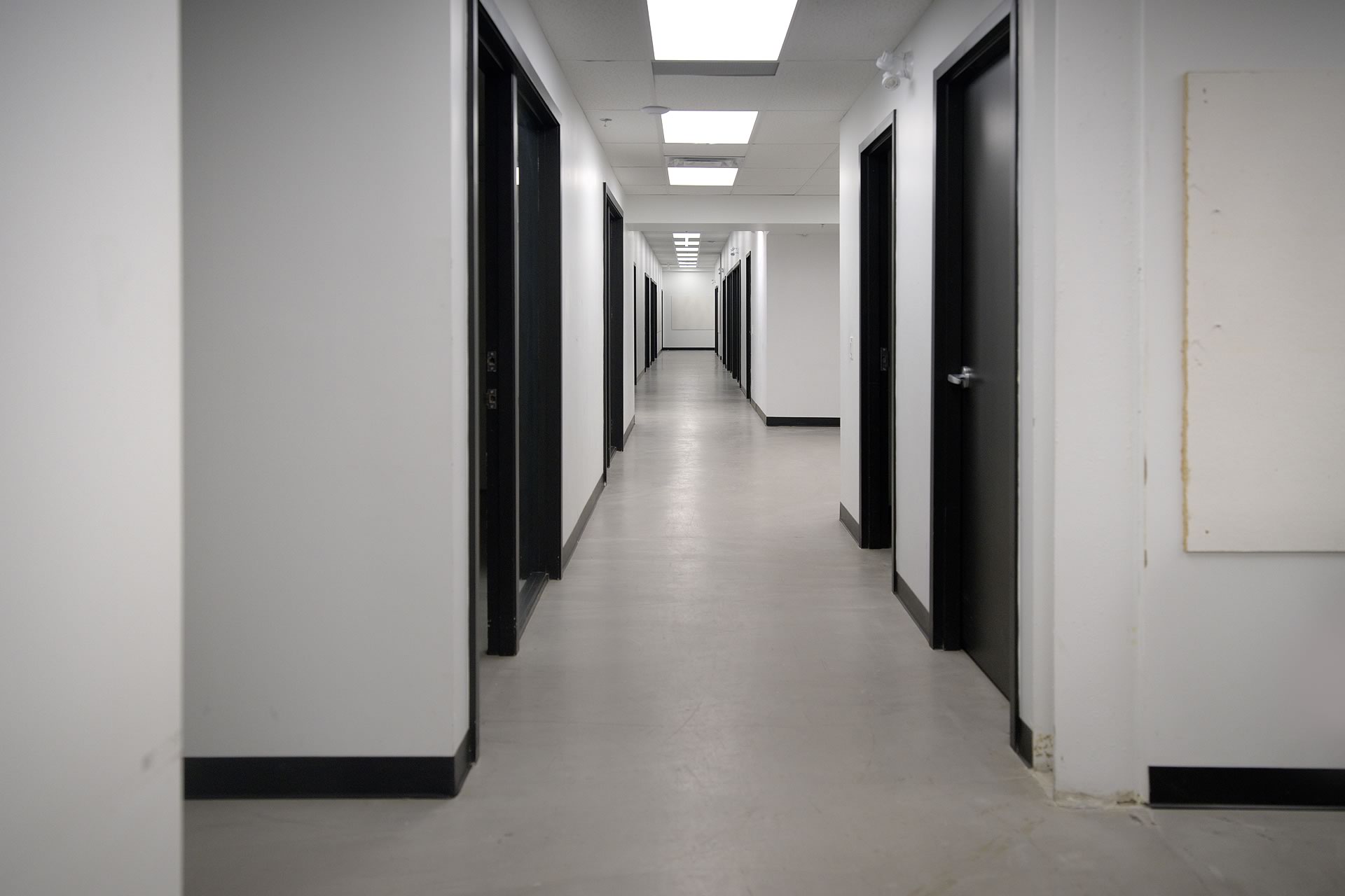Interior image of Unit 101/102/103/104